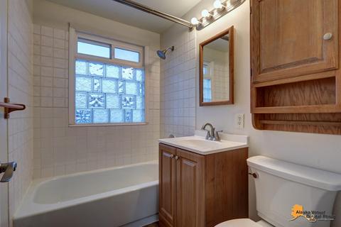 2501 E 17th Ave, Anchorage, AK 99508 photo 25