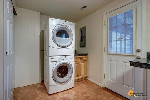 2501 E 17th Ave, Anchorage, AK 99508 photo 20