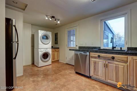 2501 E 17th Ave, Anchorage, AK 99508 photo 19