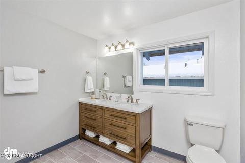 2347 E 72nd Ave, Anchorage, AK 99507 photo 15