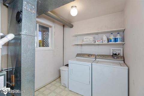 2347 E 72nd Ave, Anchorage, AK 99507 photo 33