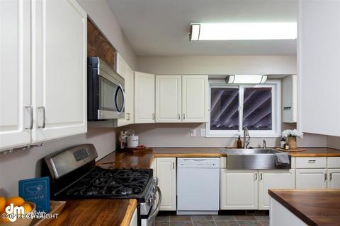 2347 E 72nd Ave, Anchorage, AK 99507 photo 13