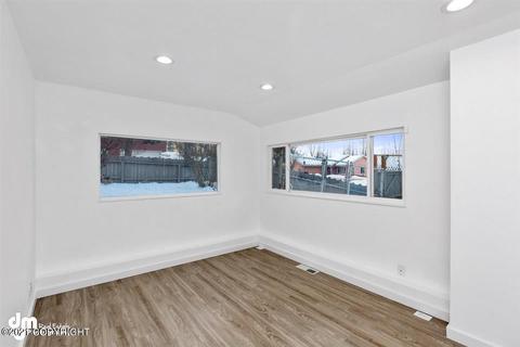 2347 E 72nd Ave, Anchorage, AK 99507 photo 24