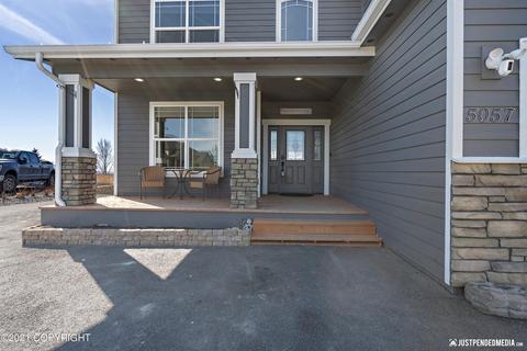 5057 E Loft Cir, Wasilla, AK 99654 photo 4