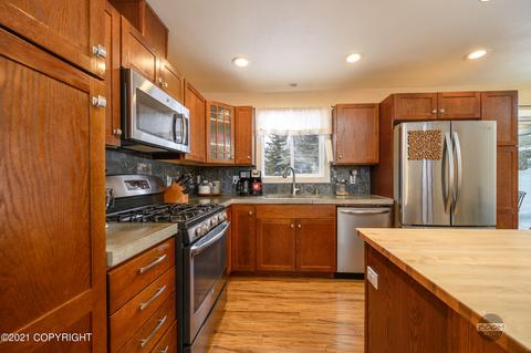 18319 Karta Cir, Eagle River, AK 99577 photo 12