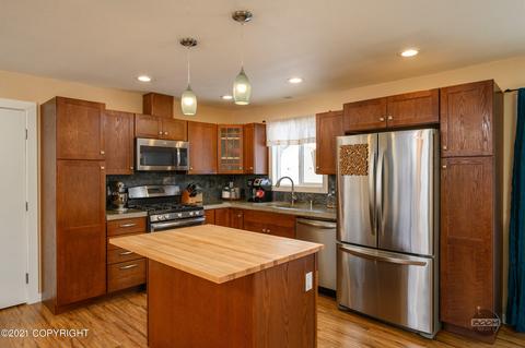 18319 Karta Cir, Eagle River, AK 99577 photo 4