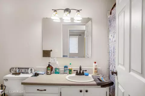 2541 E 50th Ave, Anchorage, AK 99507 photo 7