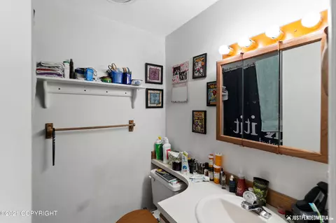 6824 E 16th Ave, Anchorage, AK 99504 photo 33