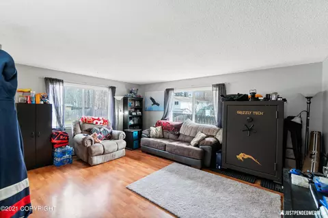 6824 E 16th Ave, Anchorage, AK 99504 photo 24
