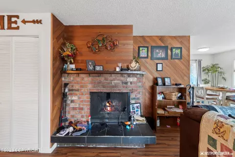 6824 E 16th Ave, Anchorage, AK 99504 photo 16