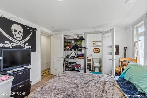 1511 Summit View St, Anchorage, AK 99504 photo 13