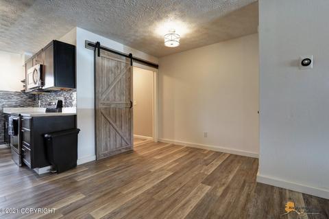 8005 E 36th Ave, Anchorage, AK 99504 photo 10