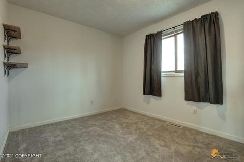 8005 E 36th Ave, Anchorage, AK 99504 photo 20