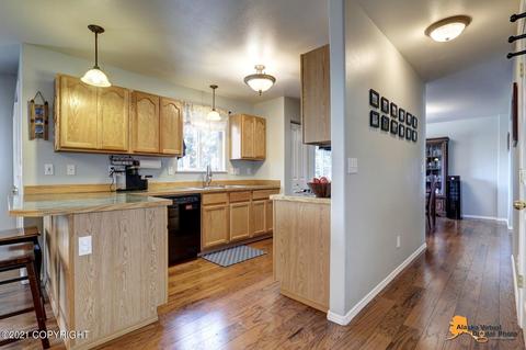 11931 Devonshire Cir, Anchorage, AK 99516 photo 8