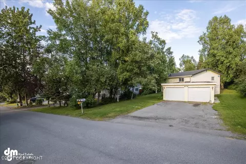 6115 Chevigny St, Anchorage, AK 99502 photo 34