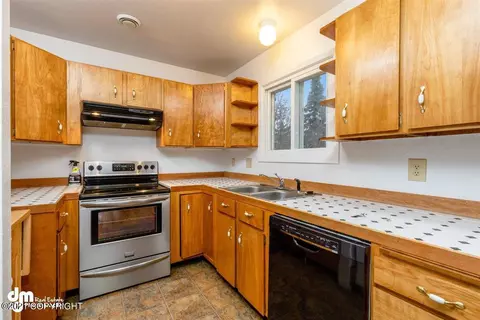 6115 Chevigny St, Anchorage, AK 99502 photo 14