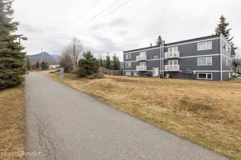 11539 Heritage Ct, Eagle River, AK 99577 photo 5