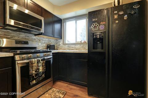 3217 Wiley Post Loop, Anchorage, AK 99517 photo 4