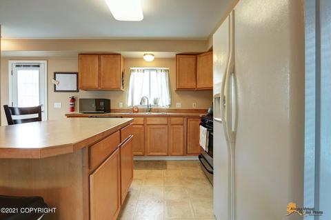 5239 E 26th Ave # 5239, Anchorage, AK 99504 photo 8