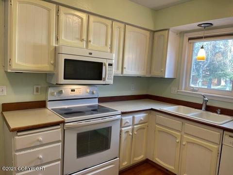 10116 Nantucket Loop, Anchorage, AK 99507 photo 13