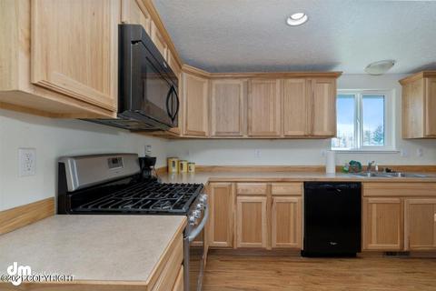 16607 Marcus St, Eagle River, AK 99577 photo 9