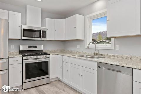 12325 Crested Butte Dr, Eagle River, AK 99577 photo 10