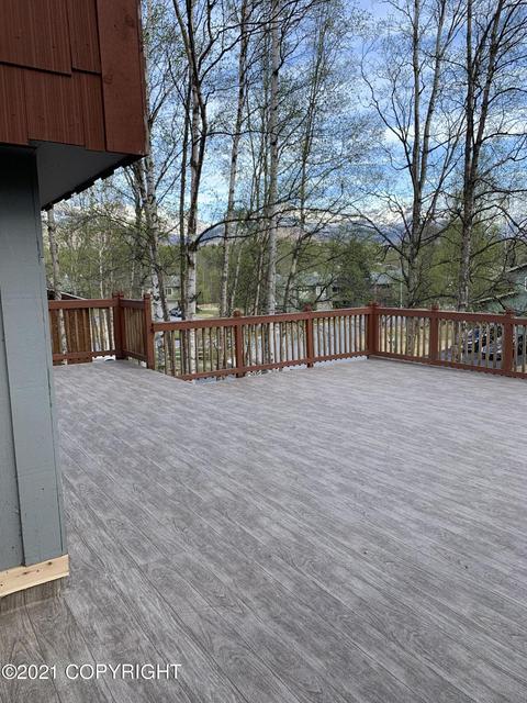 6437 Hampton Dr, Anchorage, AK 99504 photo 2