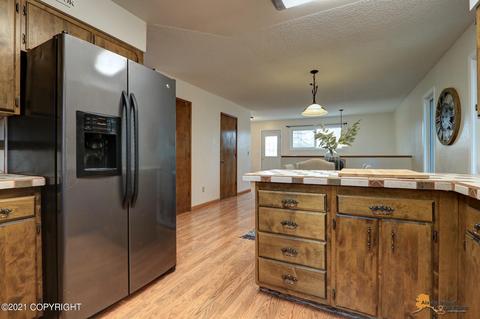 6437 Hampton Dr, Anchorage, AK 99504 photo 18