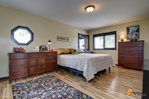 30319 List Cir, Eagle River, AK 99577 photo 23