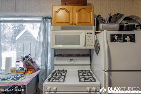 885 Runamuck Ave, North Pole, AK 99705 photo 3