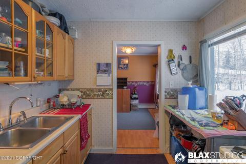 885 Runamuck Ave, North Pole, AK 99705 photo 5