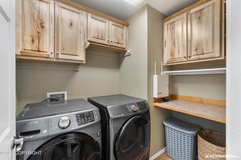 8944 Birch Park Cir, Eagle River, AK 99577 photo 30