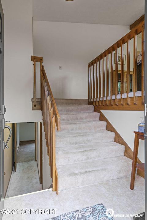 3900 Eric Cir, Anchorage, AK 99507 photo 4