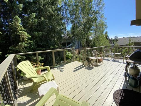 2425 Hialeah Dr, Anchorage, AK 99517 photo 8