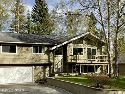 2425 Hialeah Dr, Anchorage, AK 99517 photo 1