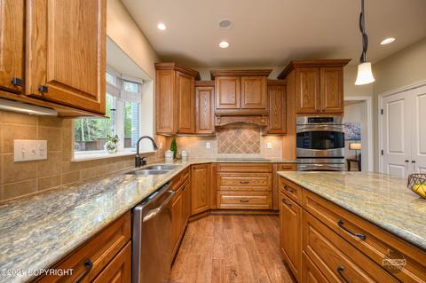17539 Shasta Cir, Eagle River, AK 99577 photo 25