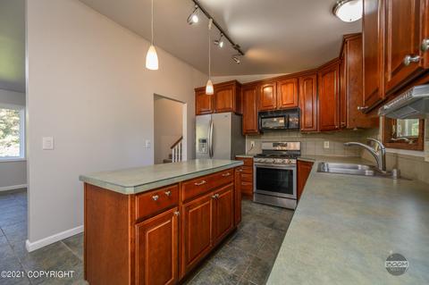 16706 Riddell Cir, Eagle River, AK 99577 photo 7