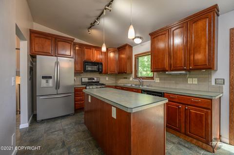 16706 Riddell Cir, Eagle River, AK 99577 photo 5