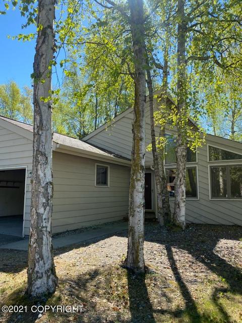 900 Lighthouse Ct, Anchorage, AK 99515 photo 2