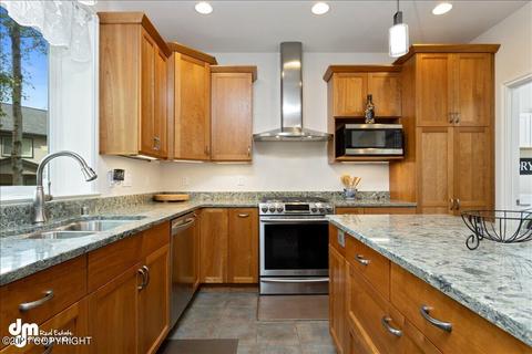 10759 Briggs Cache Cir, Eagle River, AK 99577 photo 6