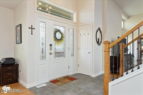 10759 Briggs Cache Cir, Eagle River, AK 99577 photo 4