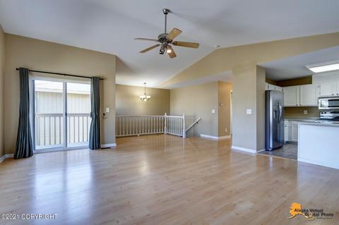 8822 Cross Pointe Loop, Anchorage, AK 99504 photo 4