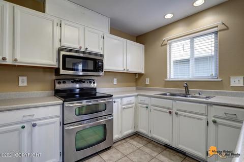 8822 Cross Pointe Loop, Anchorage, AK 99504 photo 7