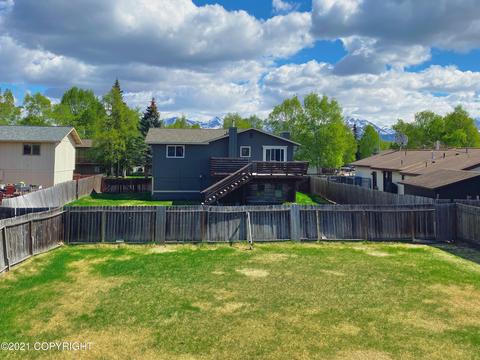 7451 Wade Cir, Anchorage, AK 99518 photo 3