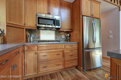 5717 Hiland Rd, Eagle River, AK 99577 photo 23