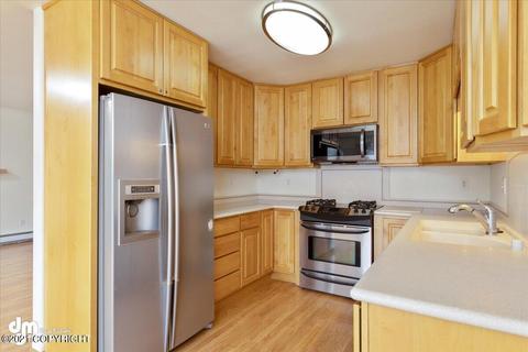 18621 N Lowrie Loop, Eagle River, AK 99577 photo 10