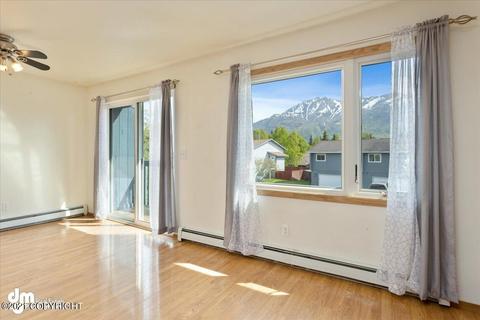 18621 N Lowrie Loop, Eagle River, AK 99577 photo 7
