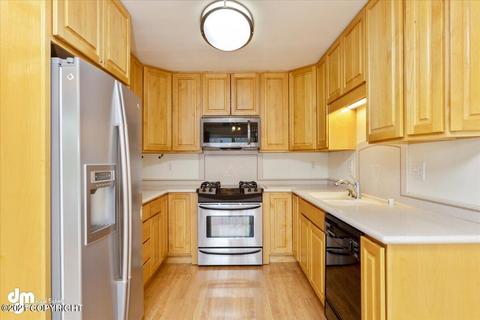 18621 N Lowrie Loop, Eagle River, AK 99577 photo 11