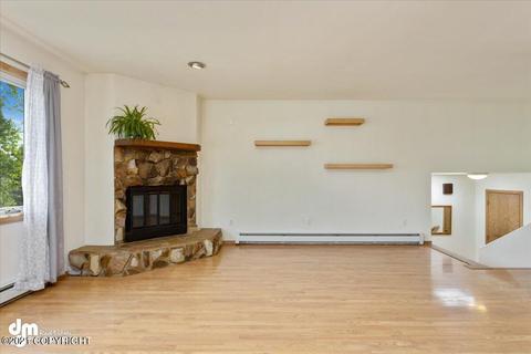 18621 N Lowrie Loop, Eagle River, AK 99577 photo 4