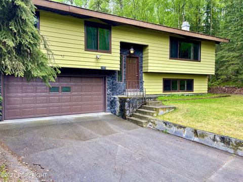 17035 Baronoff Ave, Eagle River, AK 99577 photo 2